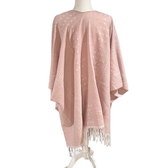 Gentle Fawn Hermosa Fringe Pink Poncho - Picture 5 of 6